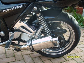 Yamaha XJR 1200 All Years, XJR 1300 upto 2003 <p>A16 Stubby Stainless Exhausts with Traditional Spouts</p><br /><br />