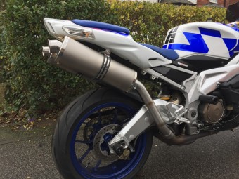 Aprilia Tuono 1998-2004 <p>A16 Road Legal or Race Plain Titanium Exhausts with Traditional Spouts</p><br /><br />