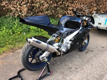 Aprilia RSV 1000 Mille 1998-2004<p>A16 Stainless Race Exhaust with Traditional Spout</p><br /><br />