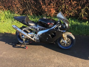 Aprilia RSV 1000 Mille 1998-2004<p>A16 Stainless Race Exhaust with Traditional Spout</p><br /><br />