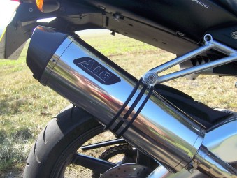 Aprilia RSV 1000 Mille  1998-2004<p>A16 Stainless Road Legal Exhaust with Carbon Outlet</p><br /><br />