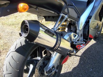 Aprilia RSV 1000 Mille  1998-2004<p>A16 Stainless Road Legal Exhaust with Carbon Outlet</p><br /><br />