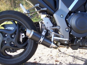 Honda CB1000R <p>A16 Moto GP Carbon Exhaust with Titanium Type Slashcut Outlet<br/><br/></p>