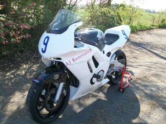 Honda CBR600 Steel Frame <p>A16 Race Fairing and Seat</p>