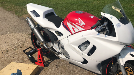 Honda CBR600 Steel Frame <p>A16 Race Fairing and Seat</p>