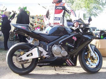 Honda CBR600RR 2004<p>A16 Moto GP Carbon Exhaust with Titanium Type Slashcut Outlet</p><br /><br />