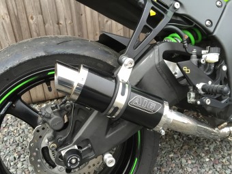 Kawasaki ZX10R 2011-2015<p>A16 Moto GP Black Stainless Exhaust with Polished Slashcut Outlet</p><br>