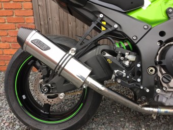 Kawasaki ZX10R 2011-2015<p>A16 Road Legal Stainless Exhaust with Carbon Cap Outlet</p><br>
