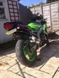 Kawasaki ZX6R G J 1998-2001<p>A16 Road Legal Stainless Exhaust with Polished Slashcut Outlet</p><br />