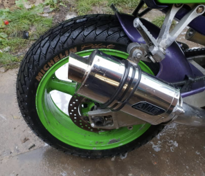 Kawasaki ZX6R G J 1998-2001<p>A16 Stubby Stainless Exhaust with Polished Slashcut Outlet</p><br/>