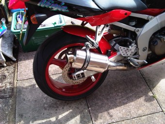 Kawasaki ZX6R G J 1998-2001<p>A16 Stubby Stainless Exhaust with Polished Traditional Spout</p><br/>