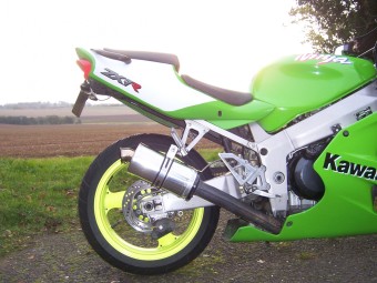 Kawasaki ZX7R 1996-2003 <p>A16 Stubby Stainless Exhaust with Polished Traditional Spout</p><br />