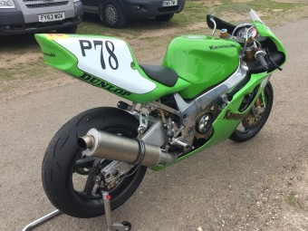 Kawasaki ZX7R 1996-2003 <p>A16 Race Plain Titanium Exhaust with Titanium Type Traditional Spout</p><br />