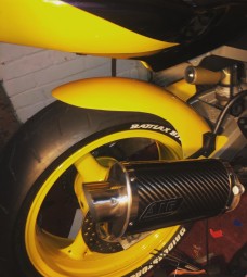 Kawasaki ZX6R 1998-2002<p>A16 Rear Hugger in Yellow </p>
