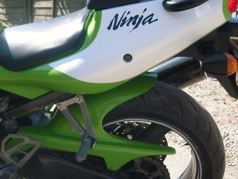 Kawasaki ZX7R - All Years<p>A16 Rear Hugger in Green</p>