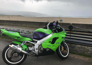 Kawasaki ZX9R 1998 onwards<p>A16 Stubby Stainless Exhaust with Polished Slashcut Outlet</p><br />