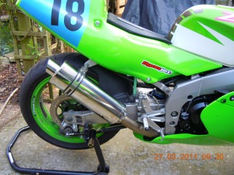 Kawasaki ZXR400 1991-2000 <p>A16 Race Stainless Exhaust with Slashcut Outlet</p><br />