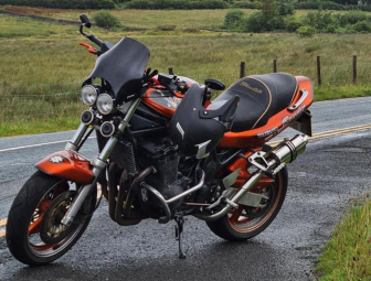 Suzuki GSF 1200 Bandit<p>A16 Twin High Level Exhausts</p><p>A16 Stubby Stainless Exhausts with Slashcut Outlets</p><br />