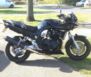 Suzuki GSF 1200 Bandit <p>A16 Road Legal Carbon Exhaust with Traditional Spout</p><br />