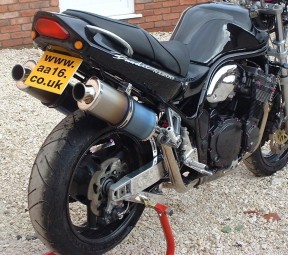 Suzuki GSF 1200 Bandit<p>A16 Twin High Level Exhausts</p><p>A16 Road Legal Coloured Titanium Exhausts with Traditional Spouts</p>(these are our old style traditional spouts)<br />