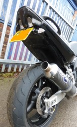 Suzuki GSF Bandit 1995-2000<p>A16 Undertray with Clear Lense Shark Nose LED Rear Lights</p>
