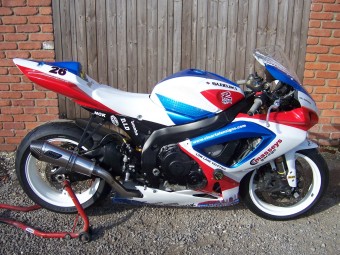 Suzuki GSXR 600 750 2006-2007 K6 K7 <p>A16 Brushed Stainless Cone Exhaust with Carbon Cap</p><br>