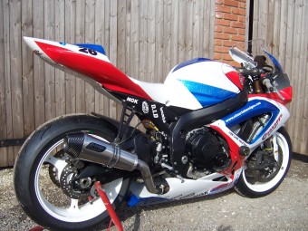 Suzuki GSXR 600 750 2006-2007 K6 K7 <p>A16 Brushed Stainless Cone Exhaust with Carbon Cap</p><br>
