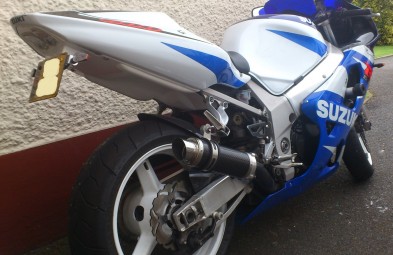 Suzuki GSXR 600 750 K1-K5 2001-2005<p>A16 Moto GP Carbon Exhaust with Polished Slashcut Outlet</p><br />
