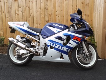 Suzuki GSXR 600 750 K1-K5 2001-2005<p>A16 Road Legal Stainless Exhaust with Slashcut Outlet</p><br />