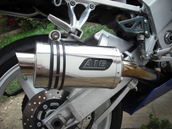 Suzuki GSXR 600 750 K1-K5 2001-2005<p>A16 Stubby Stainless Exhaust with Slashcut Outlet</p><br />