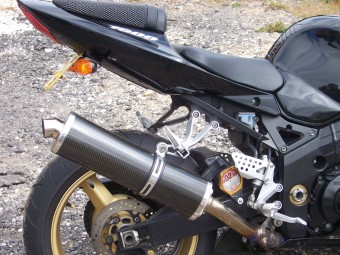 Suzuki GSXR 600 750 K1-K5 2001-2005<p>A16 Road Legal Carbon Exhaust with Traditional Spout</p><br />