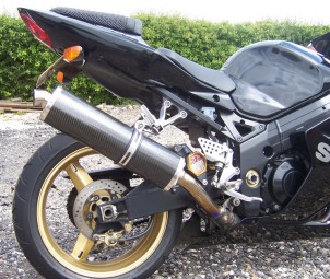 Suzuki GSXR 600 750 K1-K5 2001-2005<p>A16 Road Legal Carbon Exhaust with Traditional Spout</p><br />
