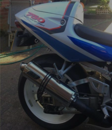 Suzuki GSXR SRAD 1996-1999<p>A16 Road Legal Stainless Exhaust with Polished Traditional Spout and A16 Undertray Kit</p><br/>