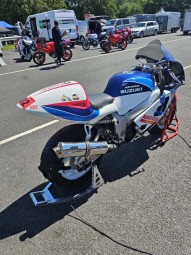 Suzuki GSXR SRAD 1996-1999<p>A16 Stainless Race Exhaust with Traditional Spout</p><br />