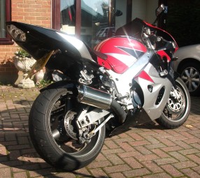 Suzuki GSXR SRAD 1996-1999<p>A16 Stubby Carbon Exhaust with Polished Slashcut Outlet</p><br/>