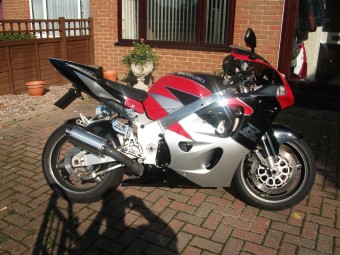 Suzuki GSXR SRAD 1996-1999<p>A16 Stubby Carbon Exhaust with Polished Slashcut Outlet</p><br/>