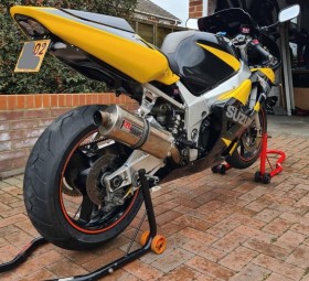 Suzuki GSXR 600 Y K1 K2 K3 2000-2003 Twin Rear Light Undertray<p>A16 Undertray Kit with Tail Tidy and Indicators</p>