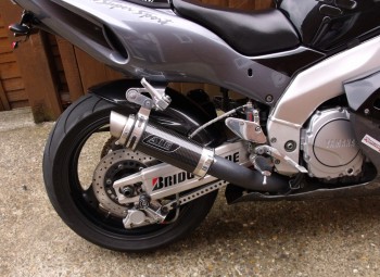 Yamaha YZF 1000 Thunderace 1996-2003<p>A16 Carbon Moto GP Exhaust with Titanium Type Slashcut Outlet</p><p/><br/>