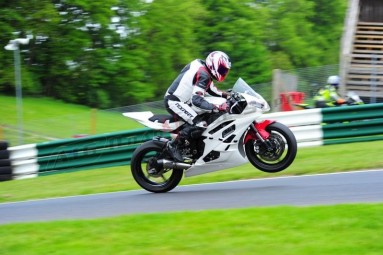 Yamaha YZF R6 2006-2007<p>A16 Race Fairing and Seat at Cadwell Park</p><br />